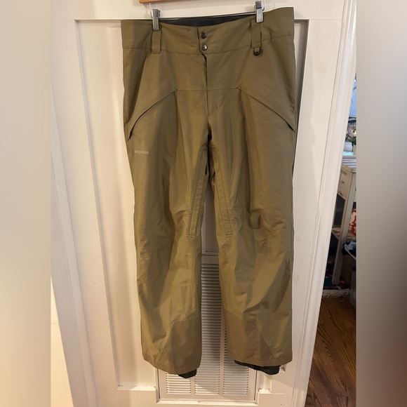 Patagonia khaki tan snow board pants water proof size large
